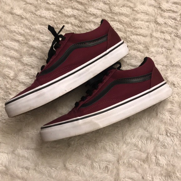 vans old skool burgundy black